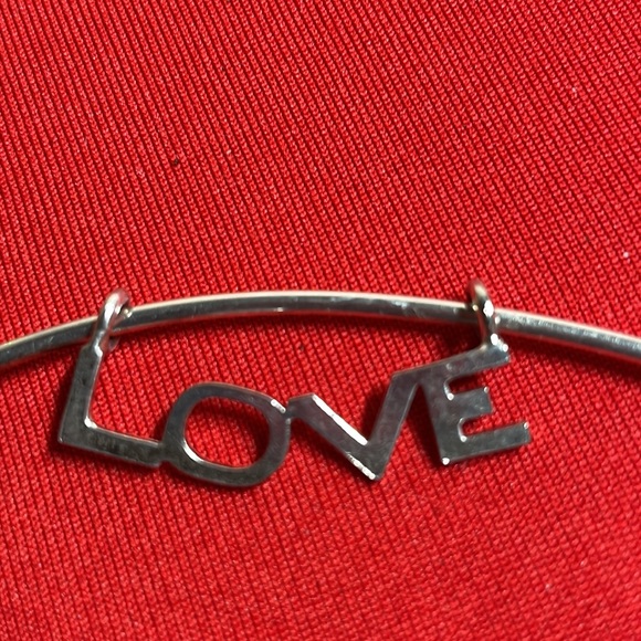VINTAGE STERLING ‘LOVE’ NECKLACE (15”) - Picture 4 of 6